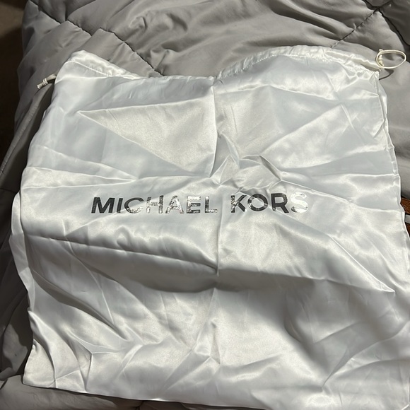 Michael Kors large crossbody bag - Picture 3 of 4